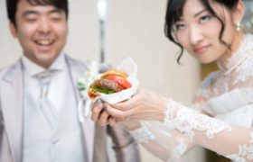 今日、“しあわせ”気分♪　サプライズバーガー大成功！